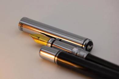 Antique fountain pen, UKDEMON 2035 black
