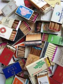 (B457) Overseas Cigarette Matches - Mancis lama