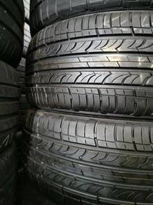 TTH 215 45 18 Dunlop Toyo Conti