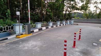Long range reader barrier gate system