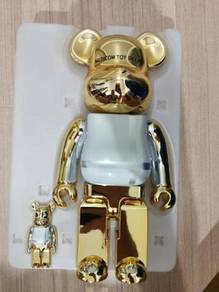 Bearbrick Medicom Toy Plus Gold Chrome 400% + 100%