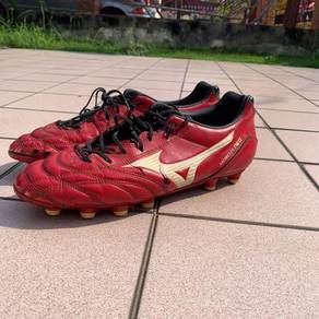 kasut bola mizuno malaysia