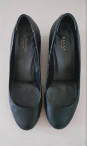original kasut lv perempuan
