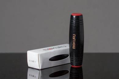 Mokuru desktop fidget toys (black red color)