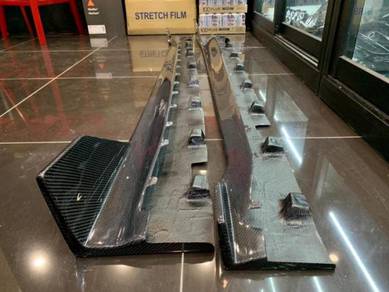 Ford Mustang carbon fiber side skirt CMST version