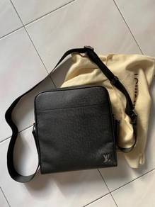 Louis Vuitton Racer Sling bag M46107 - Bags & Wallets for sale in Bangsar  South, Kuala Lumpur