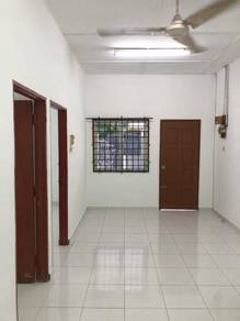 Single storey house 3 bed rooms Taman University