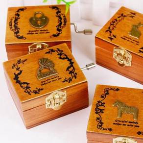 Wood music box hand winding kotak muzik kayu
