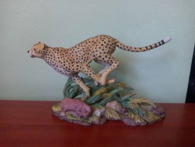 Vintage Boehm Porcelain Cheetah
