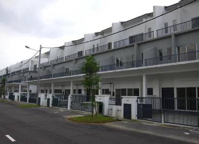 Corner Extra Land Triple Storey Terrace Taman Rawang Tin