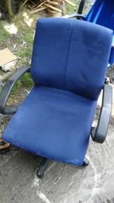 Blue Mid Back Roller Chair Wt Handle TX260