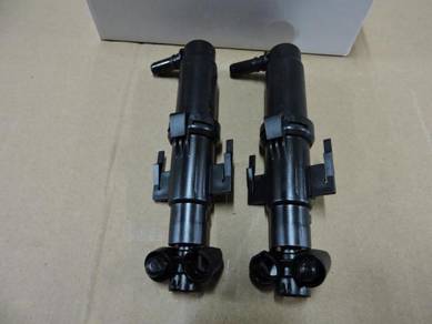 BMW 5-Series F10 Headlamp Washer Nozzle Pump
