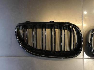 BMW E60 kidney grille with tri color BMW E60 M5