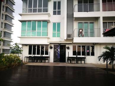 CONDO BIGGER UNIT 1233 SQFT near mrt train station