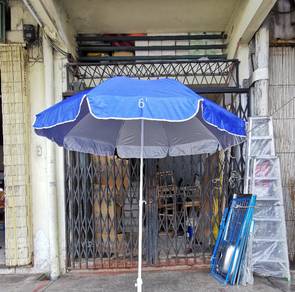 6' garden umbrella / payung biru