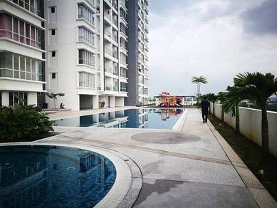 CONDO BIGGER UNIT 1233 SQFT near mrt train station
