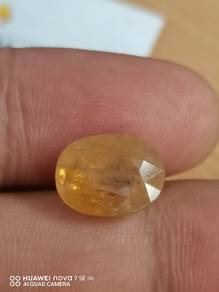 Permata yellow sapphire 7.96 carat