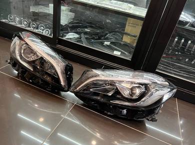 Mercedes W176 A45 Facelift head lamp