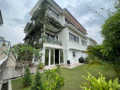Beautiful Garden Freehold - 2.5 Storey Semi D Sutera Residences Kajang
