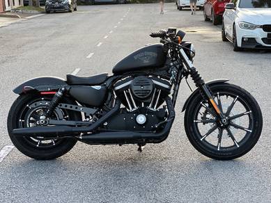 Harley Davidson sportster iron 883