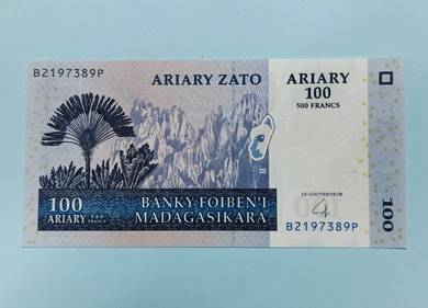 Madagascar 100 Ariary (500 Francs) 2004 UNC