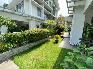 [Beautiful house] 2.5 storey with lift Semi D Presint 16 Putrajaya