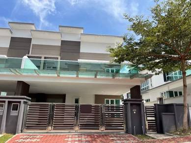 Gated and Guarded Near Kuantan Town! Double Storey Semi D