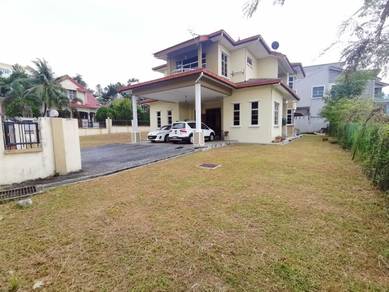Corner lot 2 storey bungalow seksyen 8 shah alam spacious land gated
