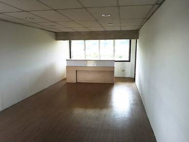 [Refurbished][Facing Main Road]Small Office Unit Wisma Gaya Inanam