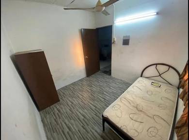 [Fully Furnishing] Bilik Disewa Perempuan Pusat Komersial PKNS Unisel
