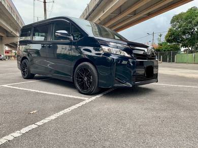Toyota voxy mini MPV Untuk Disewa