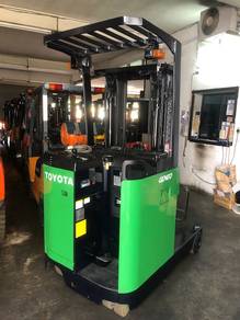 Japan TOYOTA Battery Reach Truck Forklift 1.5 Ton