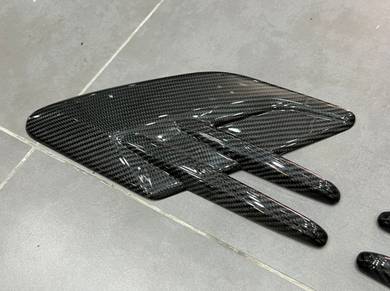 Range Rover Sport SVR carbon side fender vent