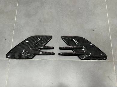 Range Rover Sport SVR carbon side fender vent