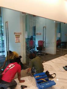 PASANG DINDING KACA KALIS PECAH l 12mm tebal