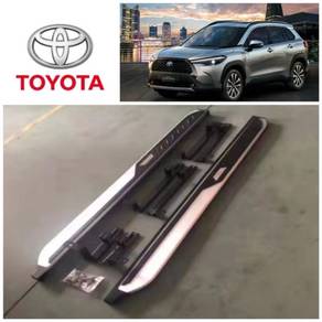 Toyota corolla cross running board side door step