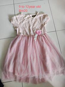Prelove girl dress 9 to 12y