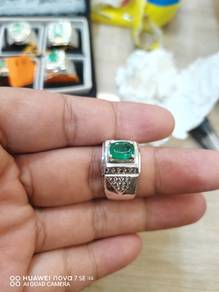 Cincin perak permata zamrud 88
