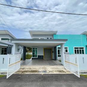 Rumah Berkembar Setingkat At Tanjung Minyak Utama