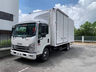 LORI BARU ISUZU NPR 17kaki boxvan bonded BDM7500kg