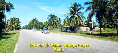 Tanah lot tepi jalan besar Telaga Papan Setiu Terengganu