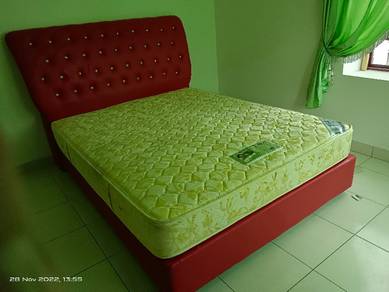 Tilam bed mattress with head board