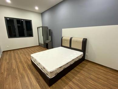 Freehold Gated Guarded Renovated Double Storey 8 Residence Padang Temu