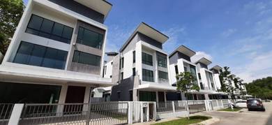 NEW HOUSE 3 Storey Bungalow Taman Residensi Puncak Alam Jaya