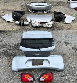 Bumper Lampu Bonnet Fender Mitsubishi Mirage A05A