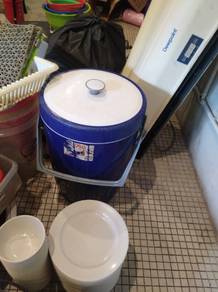 Blue Plastic Warmer Tong TA339