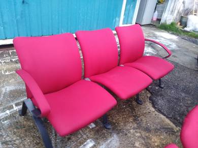 Red 3 Seater Waiting Sofa TA340