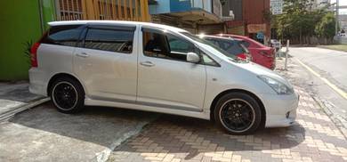 Toyota WISH 1.8 (A)