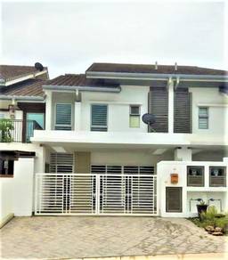 Lovely house for sale at Denai Alam