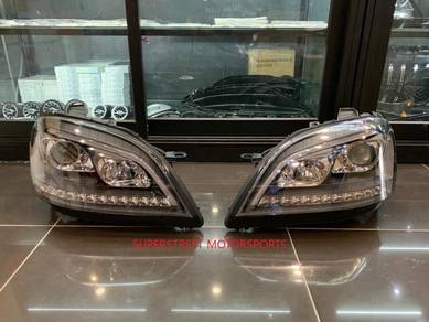 Mercedes Benz ML164 head lamp 05-08